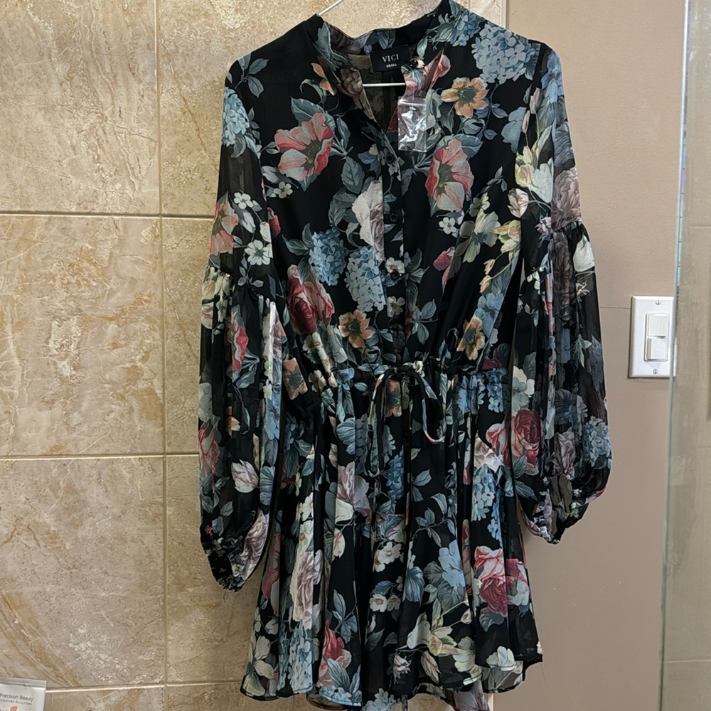 COPY - Vici Small floral dress